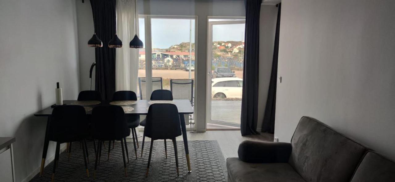 Laegenhetshotell Varvet Ellos Exterior foto